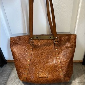 Patricia Nash leather shoulder handbag/purse!